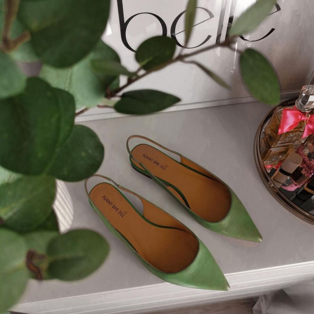 pointed toe slingback kitten heels