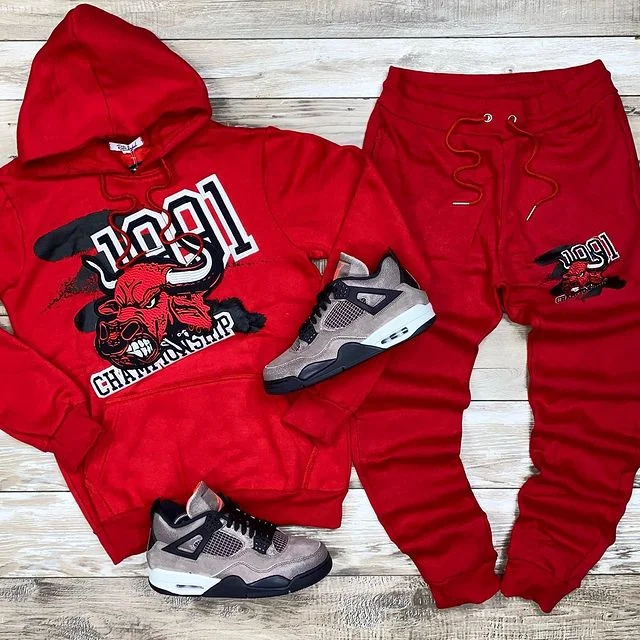 Bull Head Casual Printed Sweatshirt and Pants Set