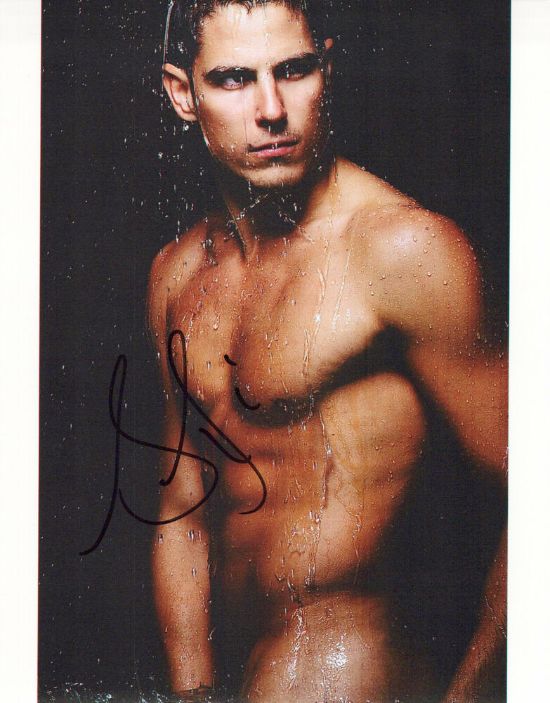 Sean Faris head shot autographed Photo Poster painting signed 8x10 #6