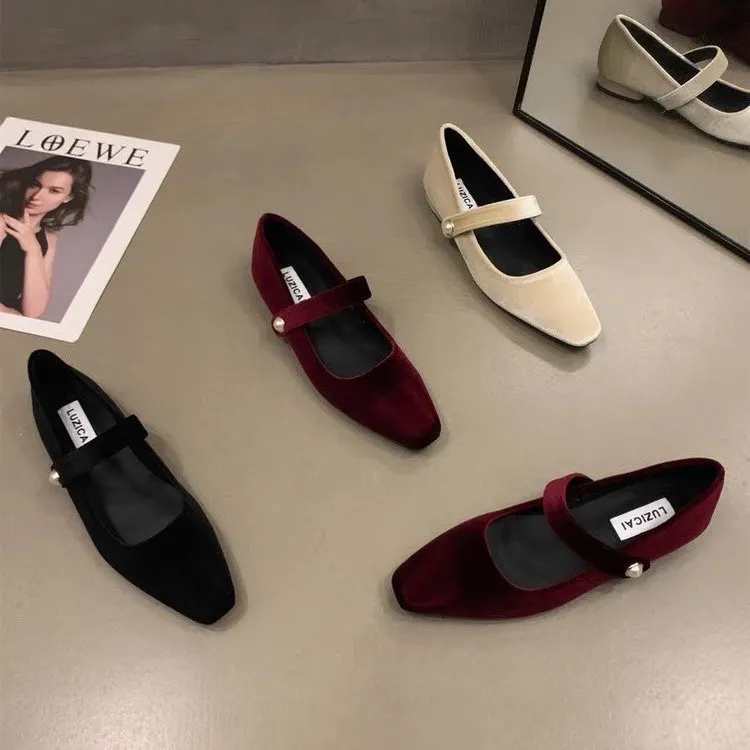Uveng Uveng Retro With Skirt Velvet Mary Jane Women's Shoes Spring 2024 New Evening Wind Gentle Low Heel Single Shoes