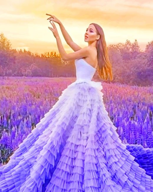 

Long Dress Girl In Lavender Field – Paint By Numbers - 40*50CM, 501 Original