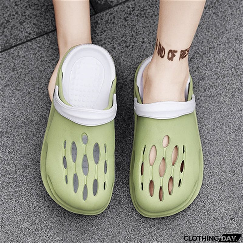 Male summer Outside Wear Non-slip Light Holes Sandals
