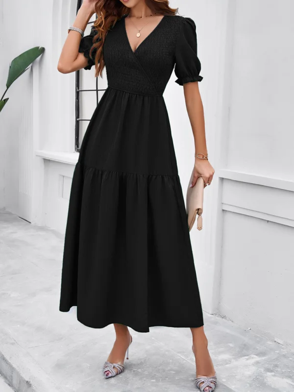 Formal Dress Tips for a 50-Year-Old Lady: Ageless Glamour and Confidence