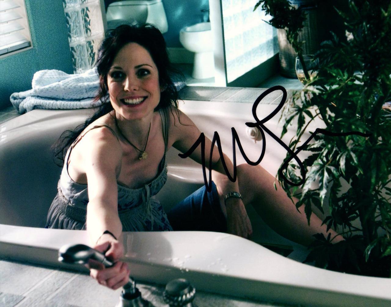 Mary Louise Parker 8x10 Signed Autographed Photo Poster painting Picture with COA