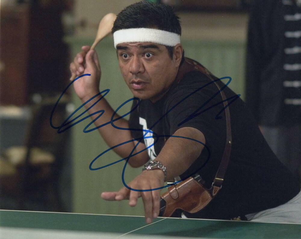 GEORGE LOPEZ SIGNED AUTOGRAPH 8X10 Photo Poster painting - RAFAEL RIO, THE SMURFS - GROUCHY