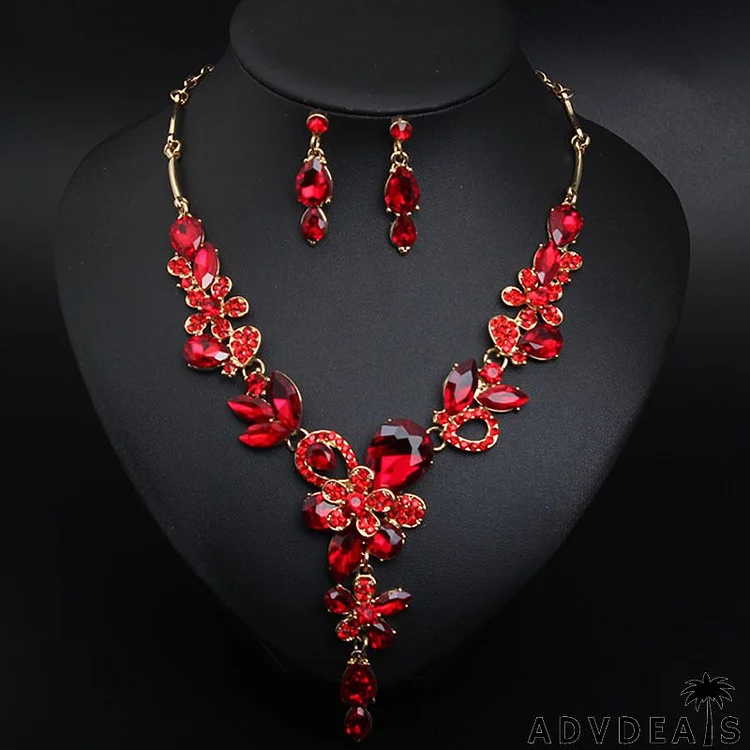 Women Fashion Exaggerated Rhinestone Floral Necklace Earrings Set