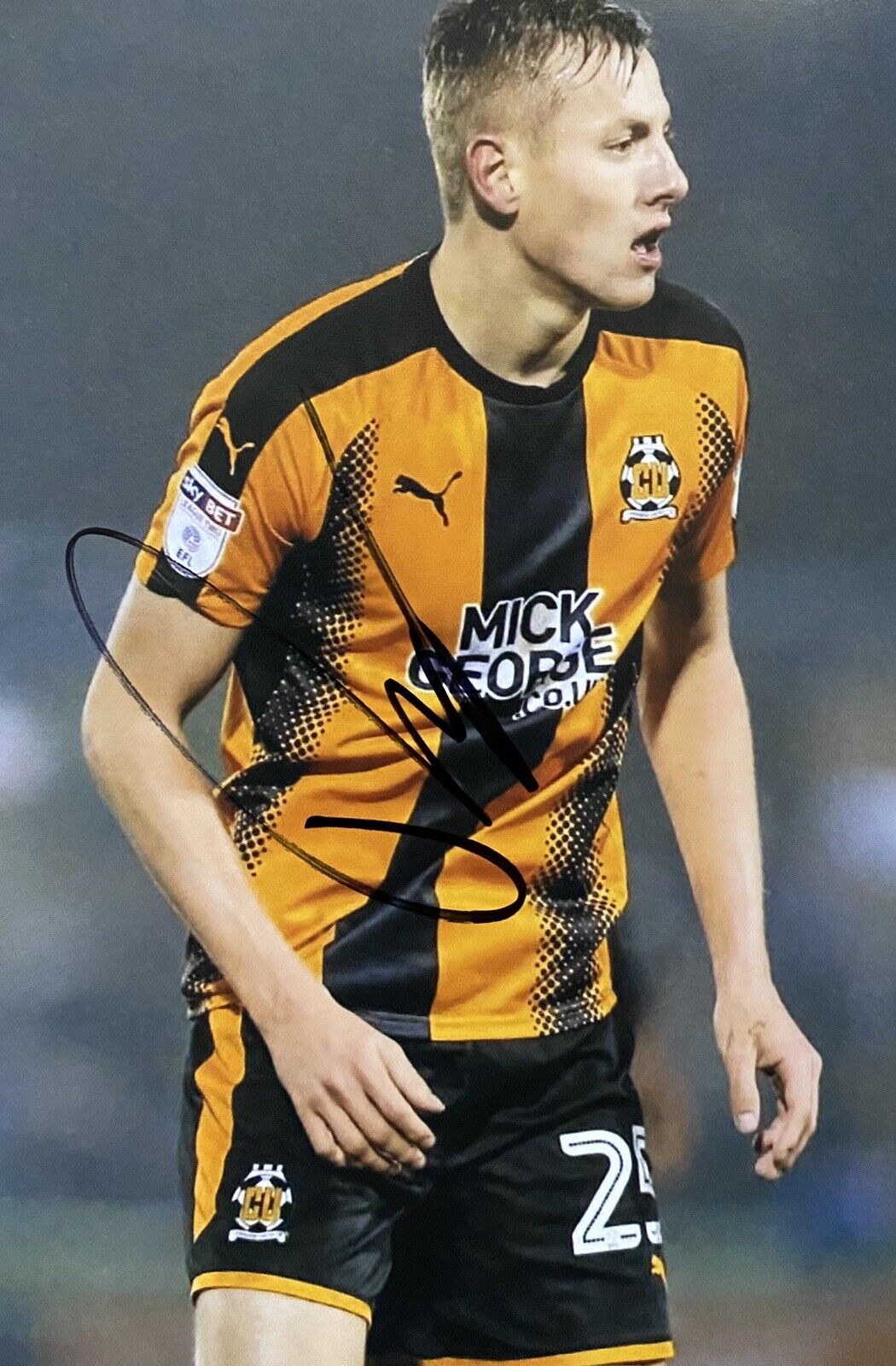 Harry Darling Genuine Hand Signed Cambridge United 6X4 Photo Poster painting