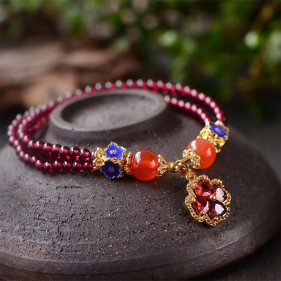 Four Leaf Clover Agate Garnet Bracelet