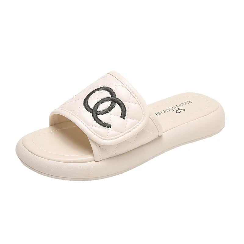 Wongn Wongn Celebrity Small Fragrant Wind Slippers Female Wear 2023 Summer New Versatile Flat Beach Sandals Out Leisure Generation