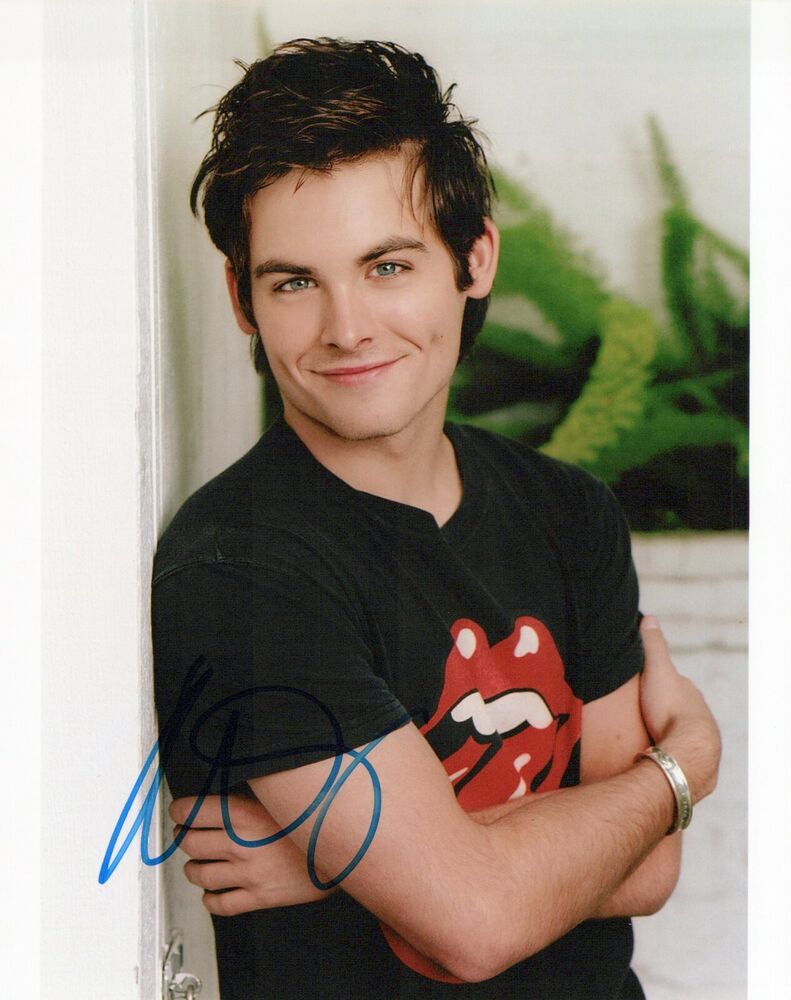 Kevin Zegers head shot autographed Photo Poster painting signed 8x10 #8