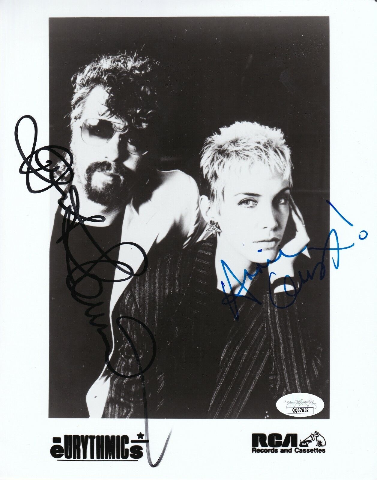 Eurythmics REAL SIGNED Orig Promo Photo Poster painting #1 JSA COA Autographed Lennox & Stewart