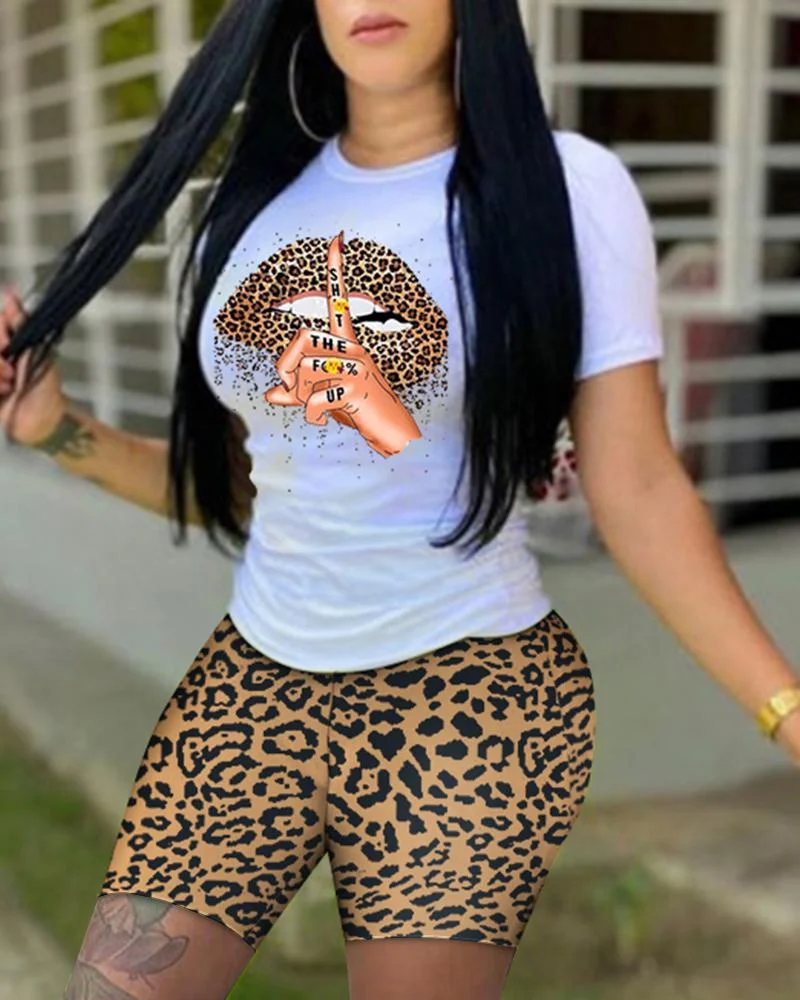 Slogan Lip Print Short Sleeve Top & Cheetah Print Shorts Set