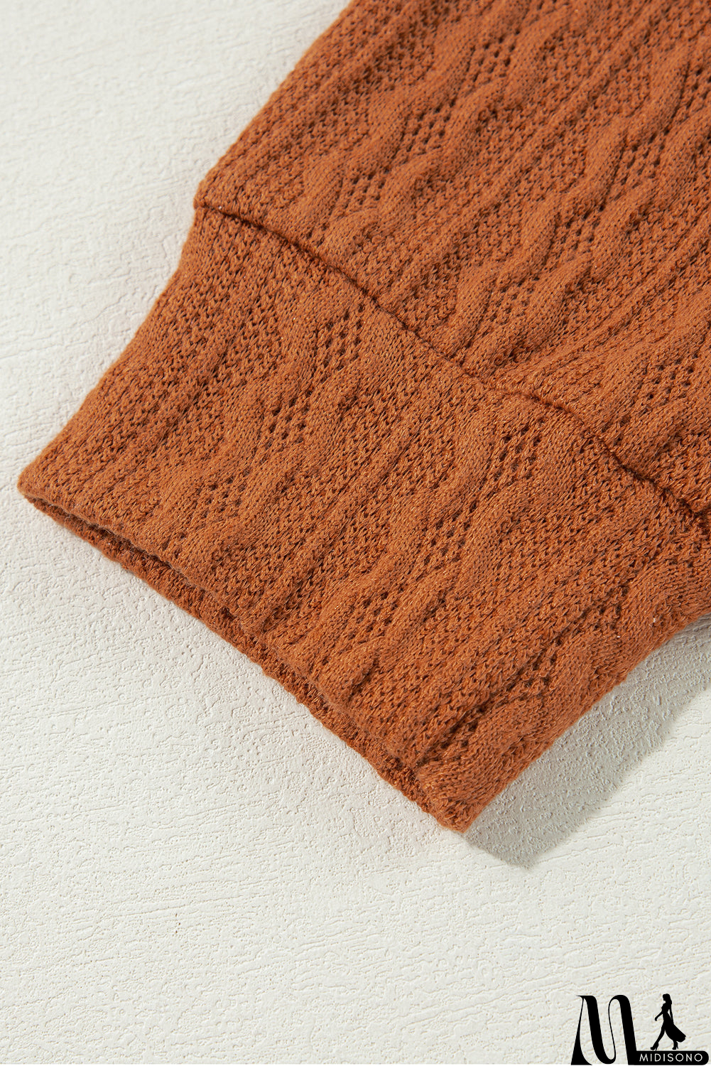 MidiSono - Simple and Stylish winter Cardigan