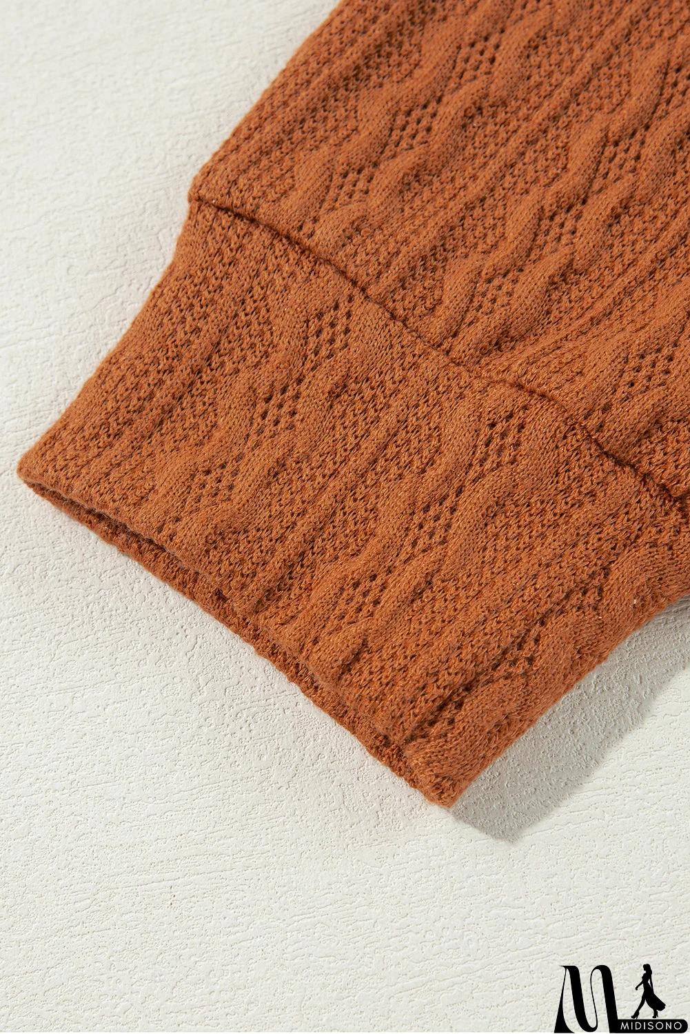 MidiSono - Simple and Stylish winter Cardigan