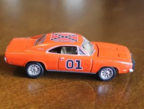 Dronehint JOHNNY LIGHTNING Dukes of Hazzard 1969 DODGE CHARGER GENERAL LEE 1/64 Toy