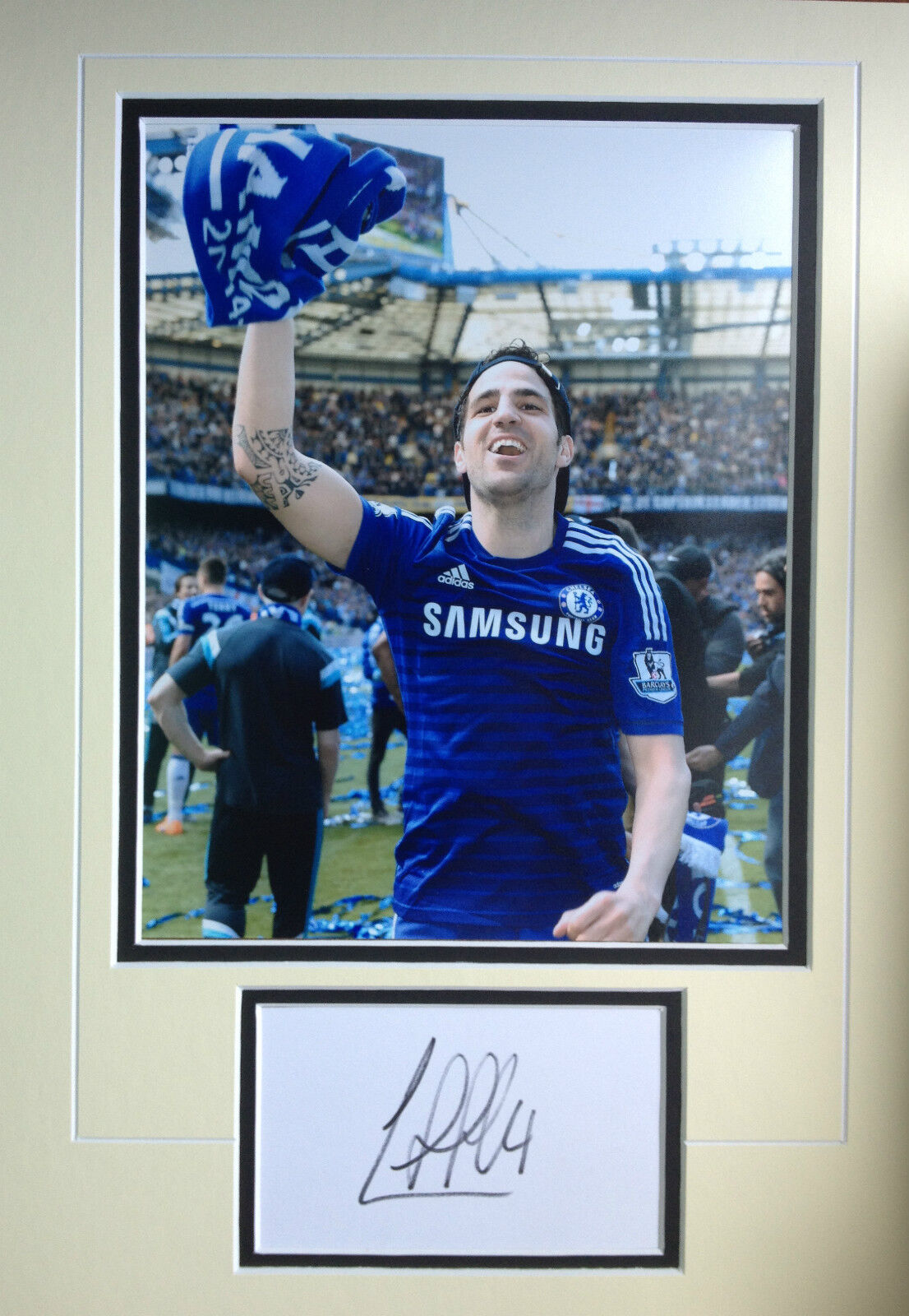 CESC FABREGAS - CHELSEA FOOTBALLER - EXCELLENT SIGNED COLOUR Photo Poster painting DISPLAY