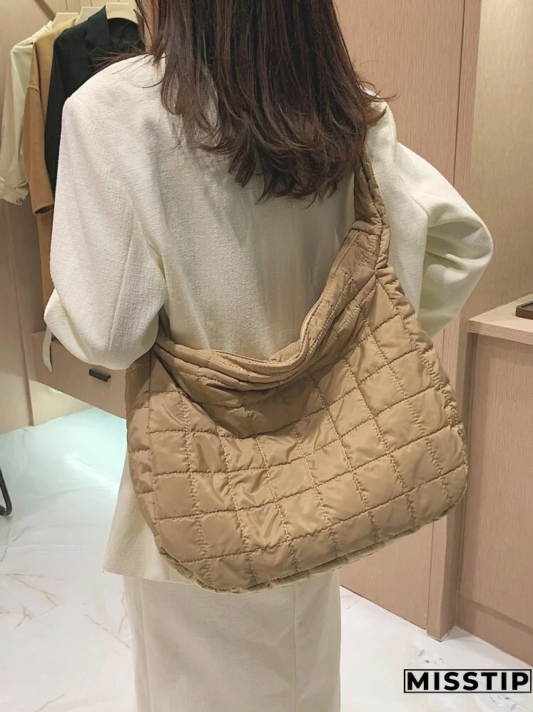 Textured Padded Design Shoulder Bag