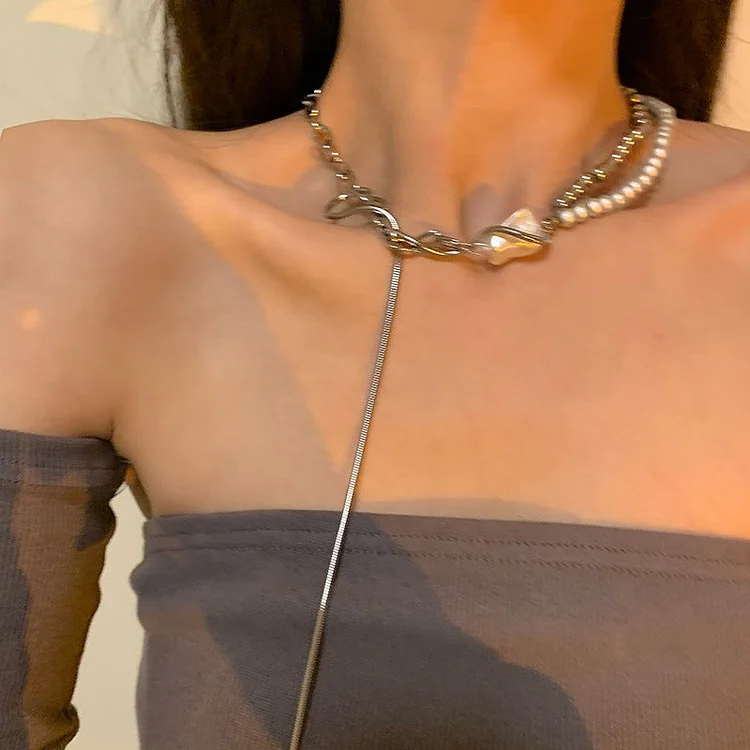 Ins Trend Pearl&metal Hip-hop Titanium Steel Necklace| Female Stitching Niche Design Sense Collarbone Chain