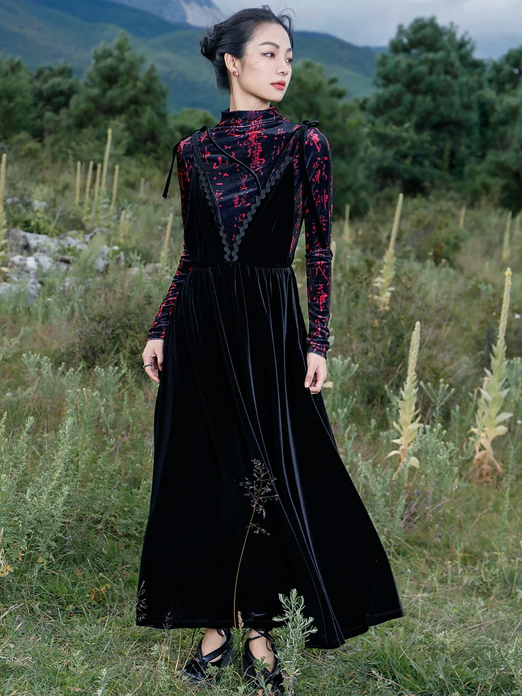 Vintage Solid Color V-Neck Velvet Maxi Dress - yankia