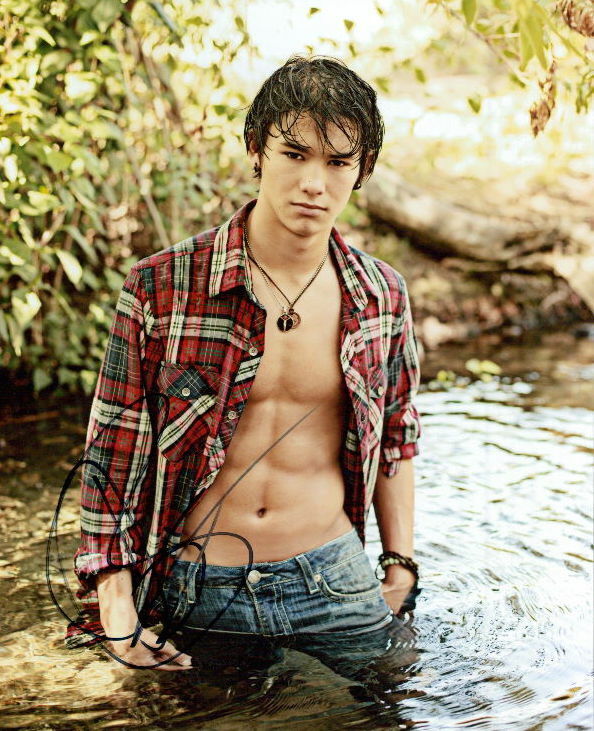 Booboo Stewart in-person shirtless signed 8x10 Photo Poster painting