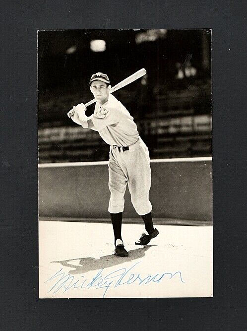 1939 MICKEY VERNON-WASHINGTON SENATORS AUTOGRAPHED POSTCARD Photo Poster painting-(d.2008)