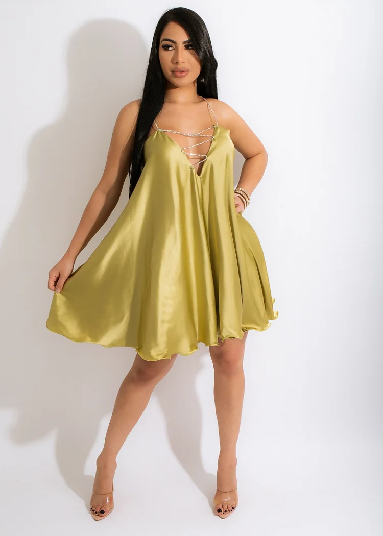 Diamond Chain Deep V Backless Puffy Cocktail Mini Dresses