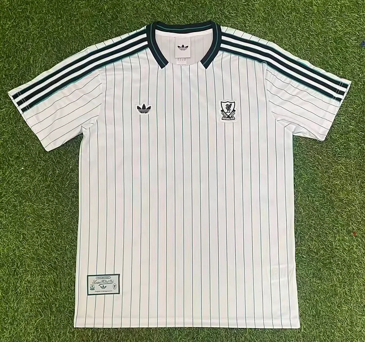 25/26 Liverpool Retro Edition White T-Shirt