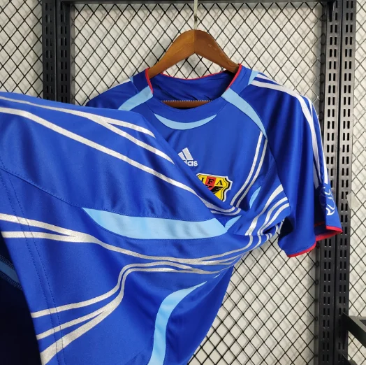 Retro 2006 Japan Home Football T-Shirt Thai Quality