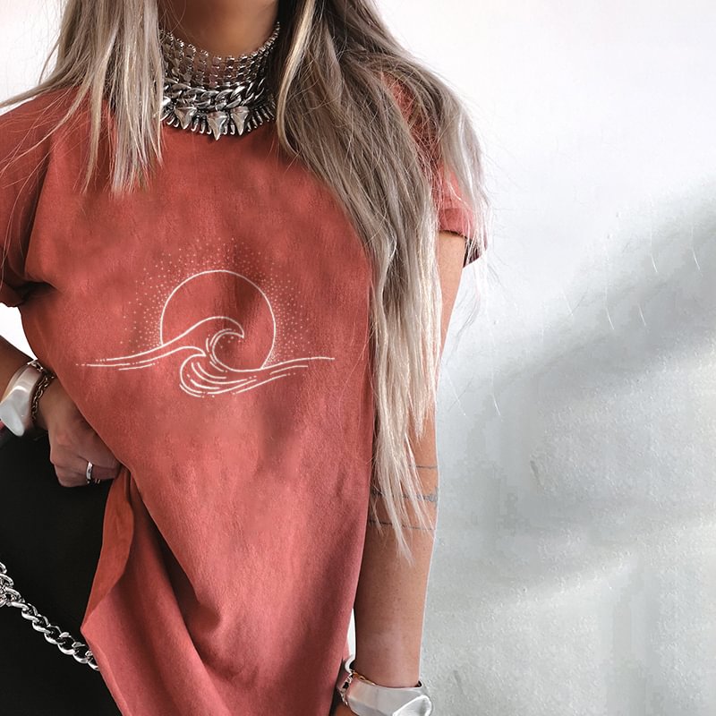   Sun On The Waves Printed Women's Casual T-shirt - Neojana