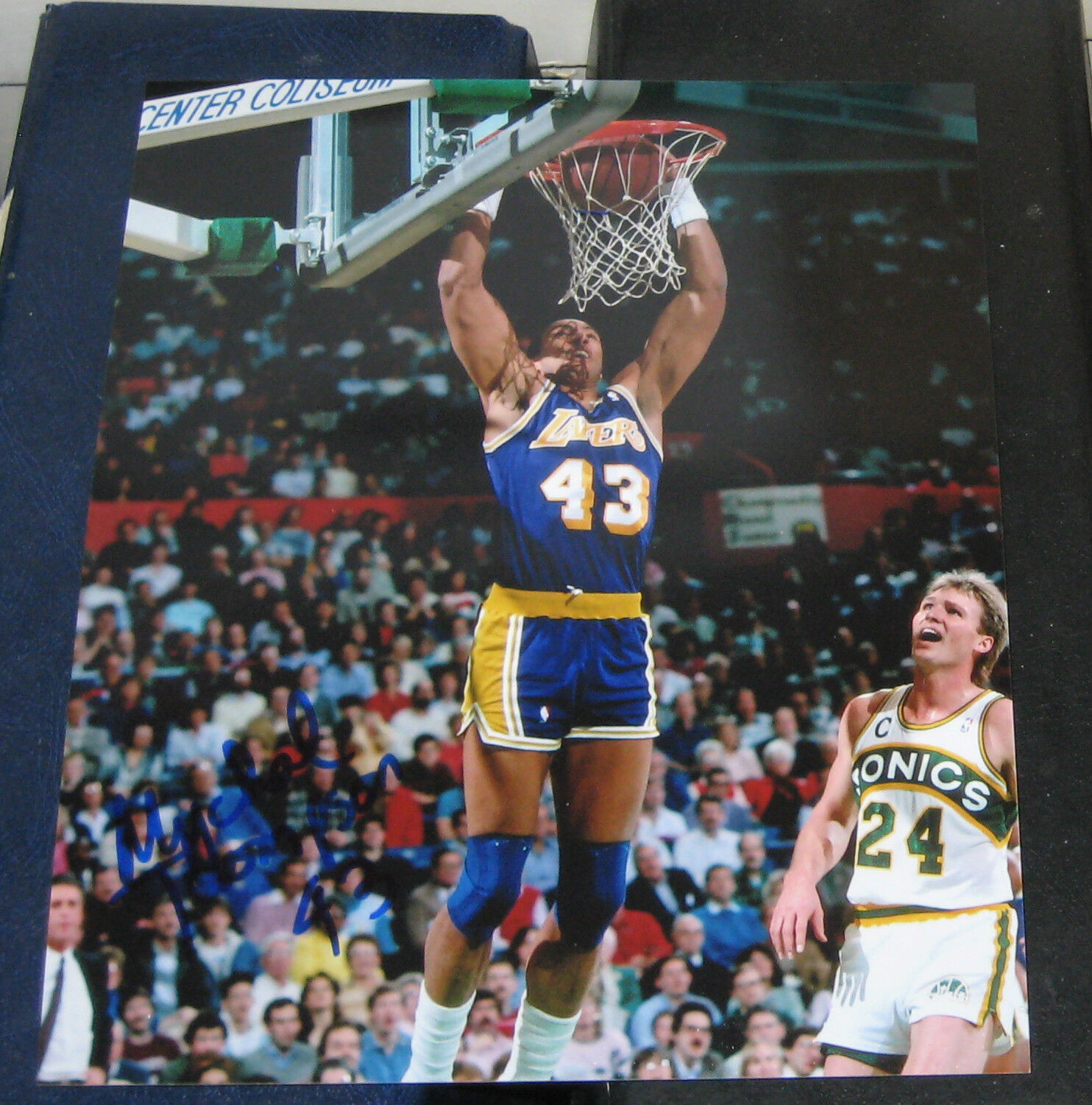 Mychal Thompson Los Angeles Lakers SIGNED 8x10 Photo Poster painting Autographed Basketball NBA