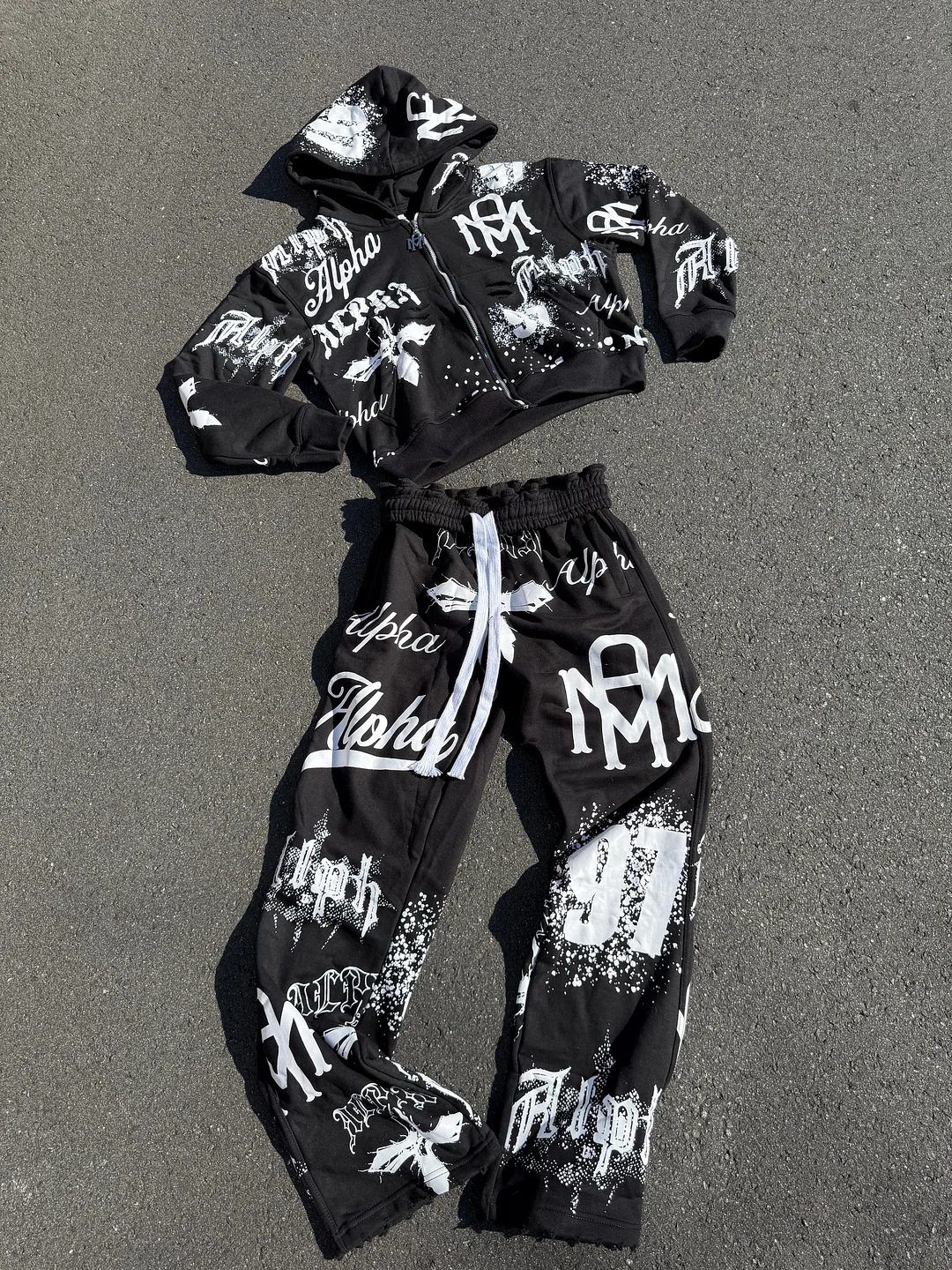 BLACK ALPHA TRACK FLARRED SUIT