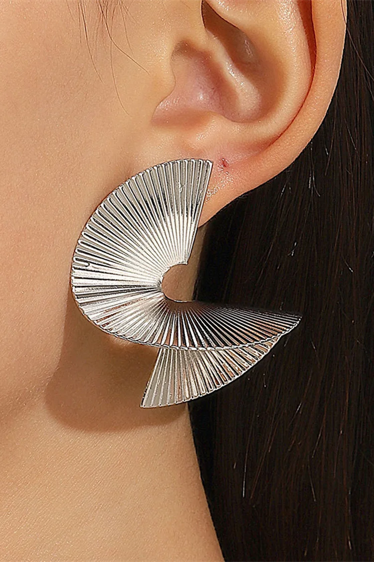 Twisted Fan Shaped Alloy Textured Dangle Earrings
