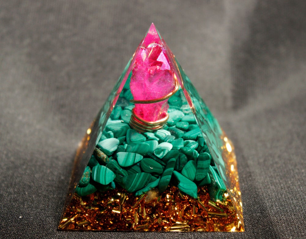 

Orgone Pyramid Chakra - Malachite, 501 Original