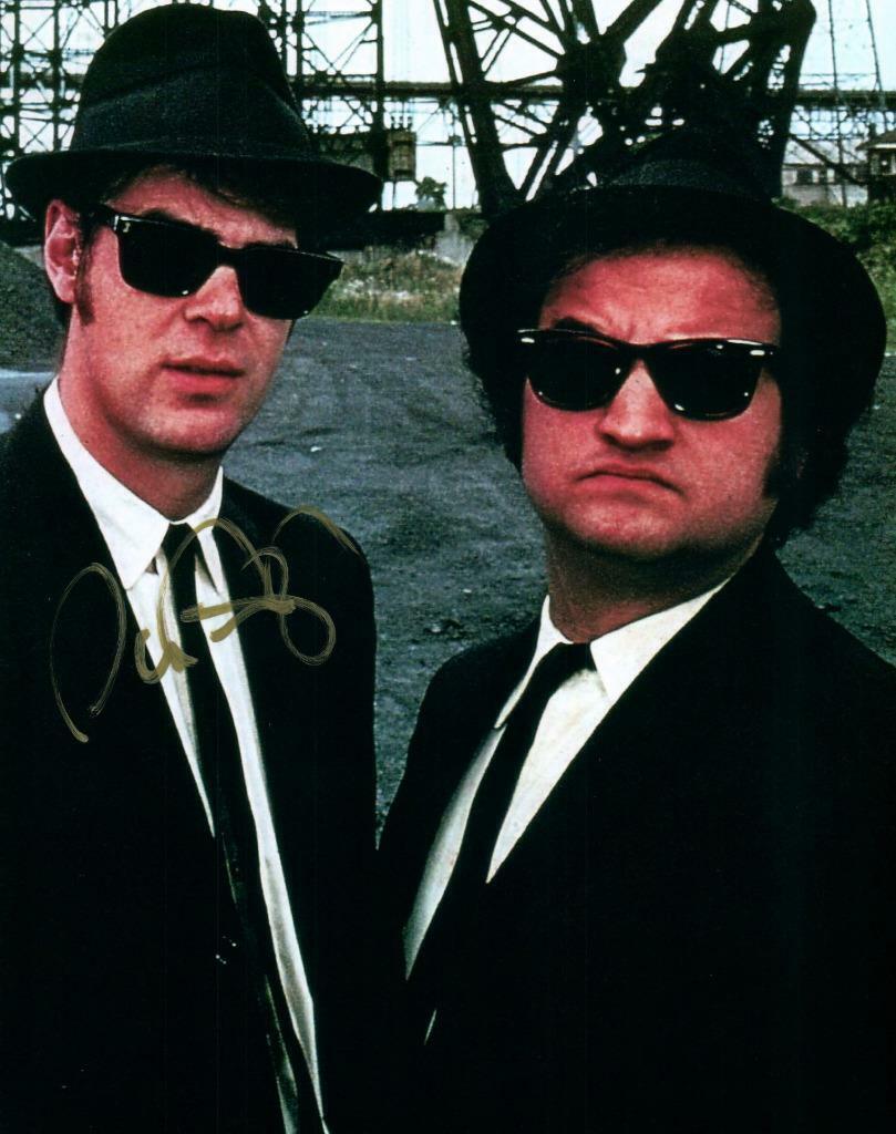 Dan Aykroyd signed 8x10 Picture nice autographed Photo Poster painting pic with COA