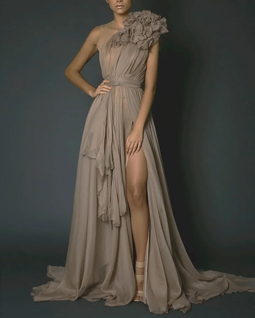 Women's Solid Color Sleeveless Slit Dress