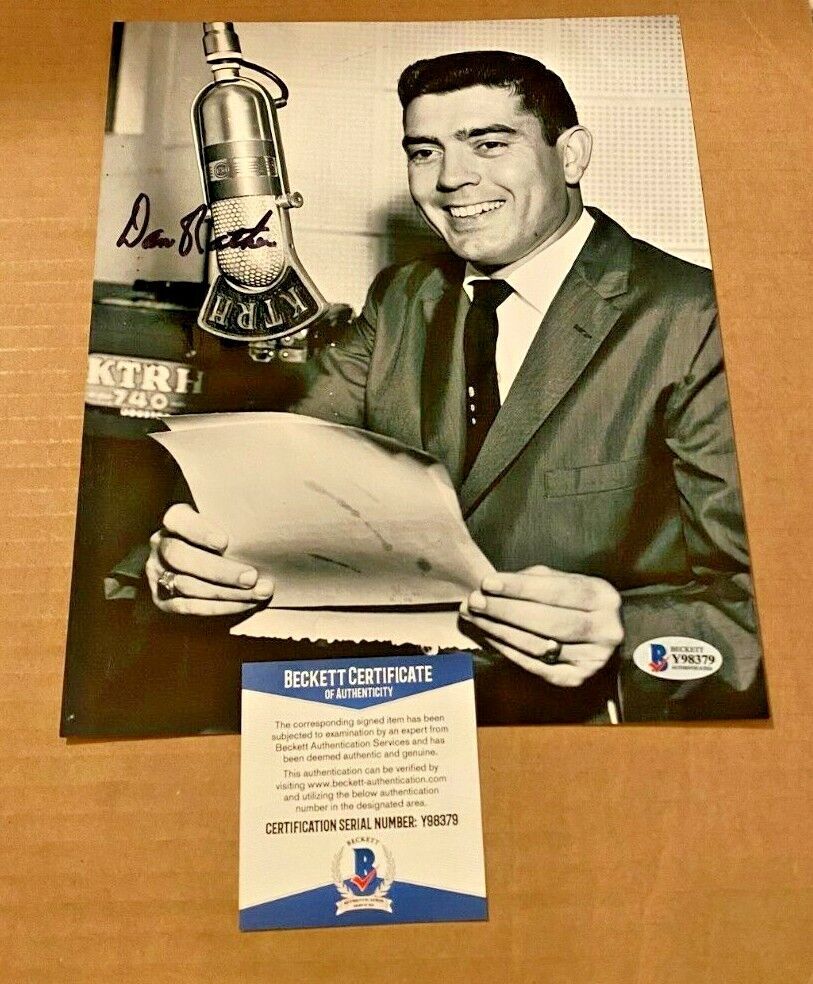 DAN RATHER SIGNED 8X10 Photo Poster painting BECKETT CERTIFIED CBS EVENING NEWS #3