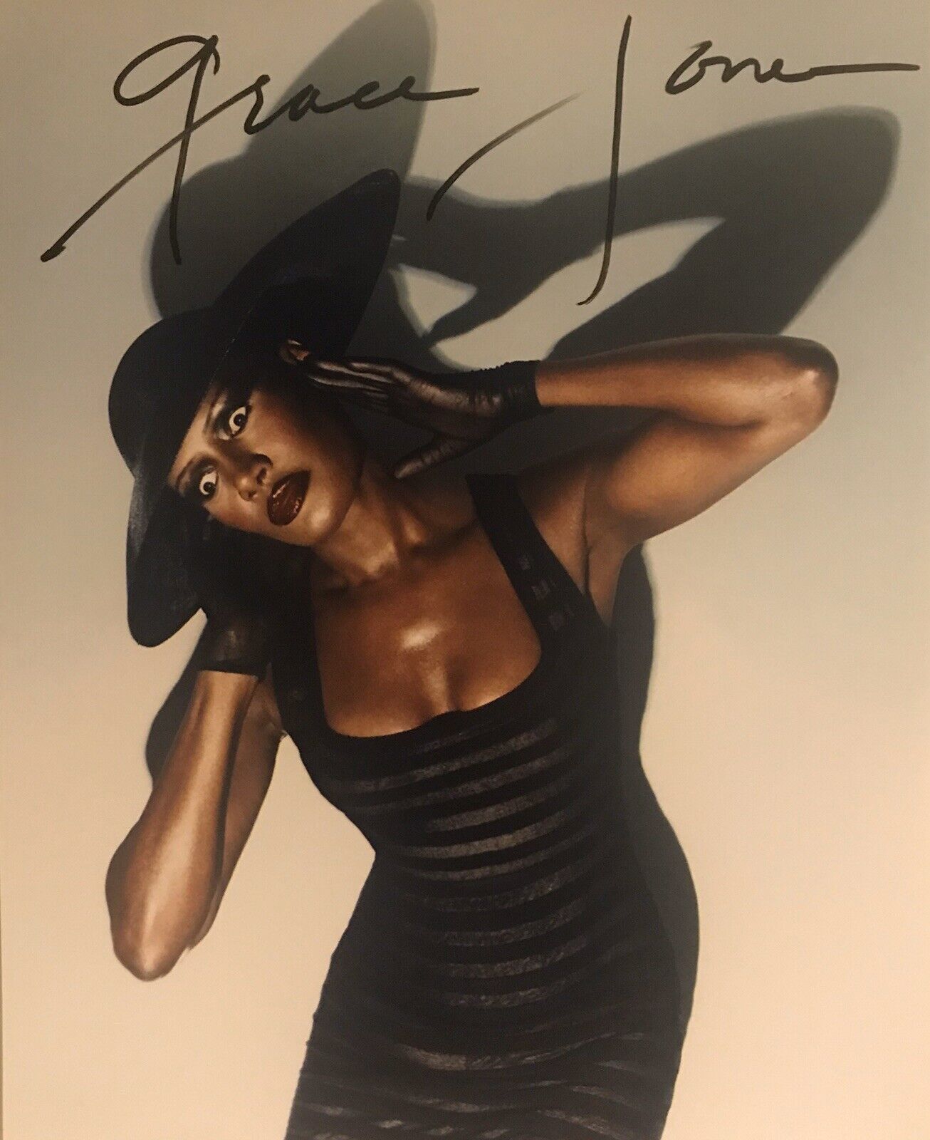 Grace Jones Signed Autographed 8x10 Photo Poster painting Sexy