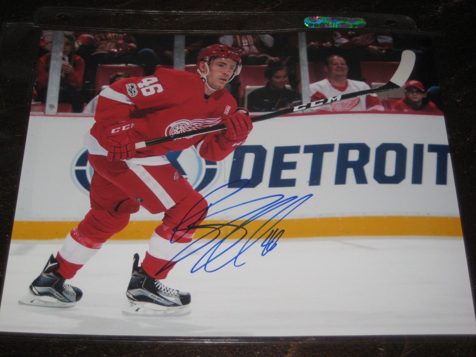 BEN STREET autographed DETROIT RED WINGS 8x10 Photo Poster painting L@@K!