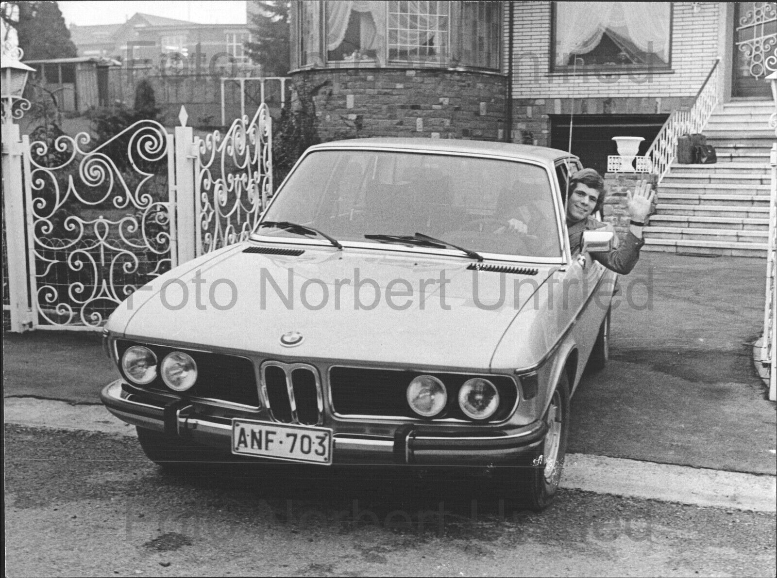 Heintje IN BMW - Original Vintage Press Photo Poster painting Without Autograph (UN-78