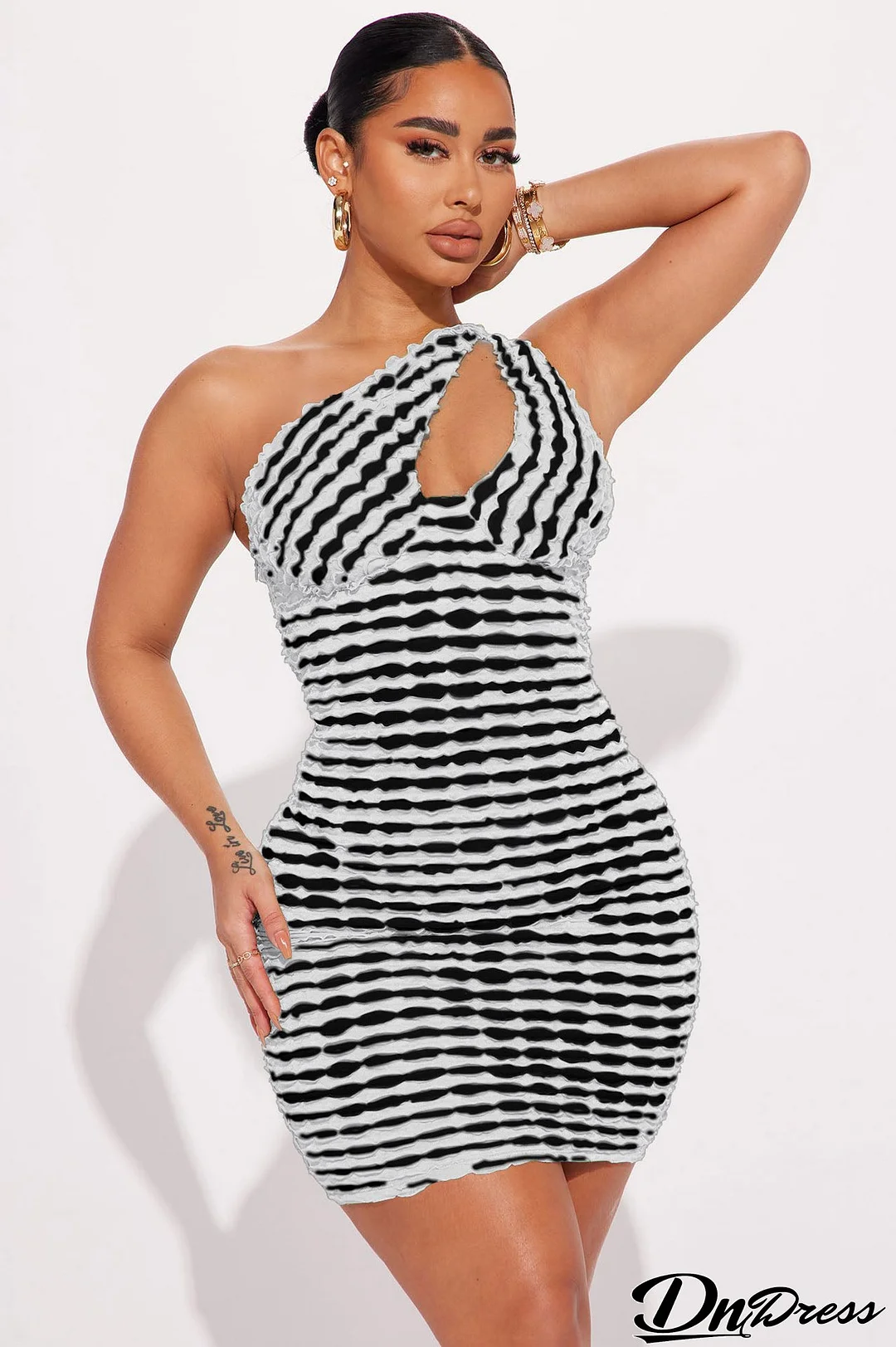Ladies Sexy Fashion Slash Shoulder Cutout Dress