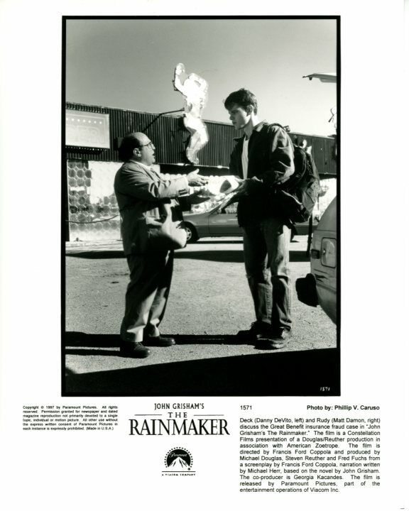 Danny DeVito Matt Damon The Rainmaker Original Press Photo Poster painting