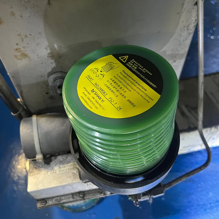 FS2-7 Grease (700ml) 249063 Cartridge Lubricant for Fanuc