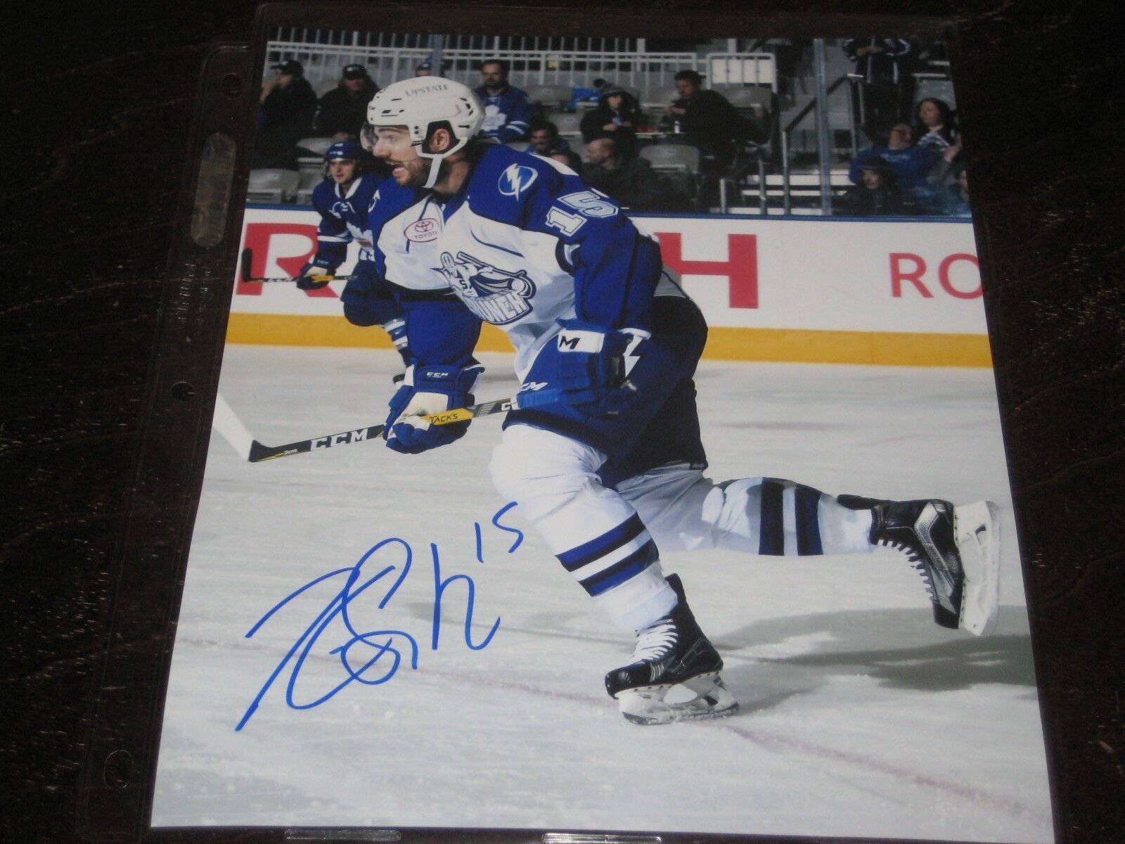 KEVIN LYNCH autographed SYRACUSE CRUNCH 8X10 Photo Poster painting