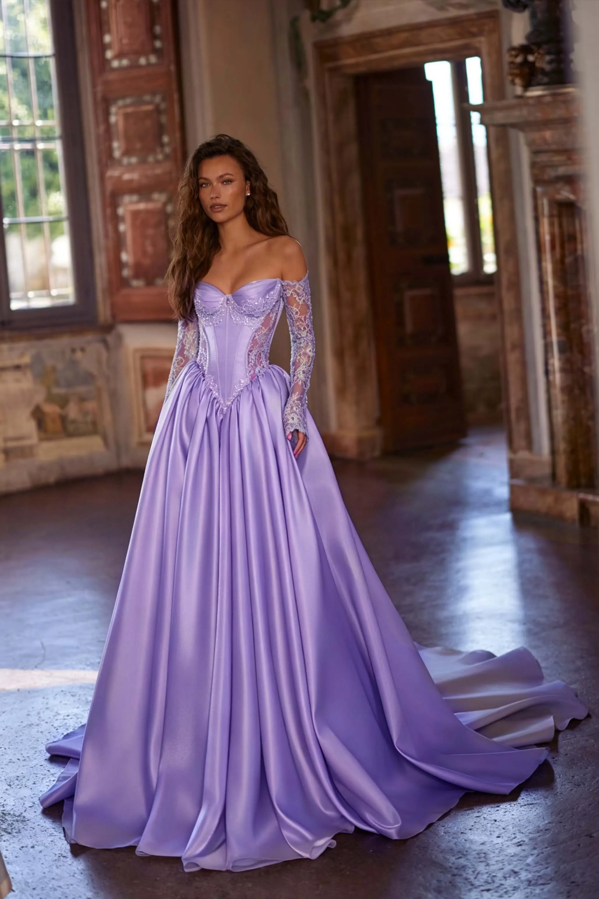 Sweetheart Strapless Long Sleeves High-Waisted Long A-Line Prom Dress With Pleated | YC0531 Wellcucu