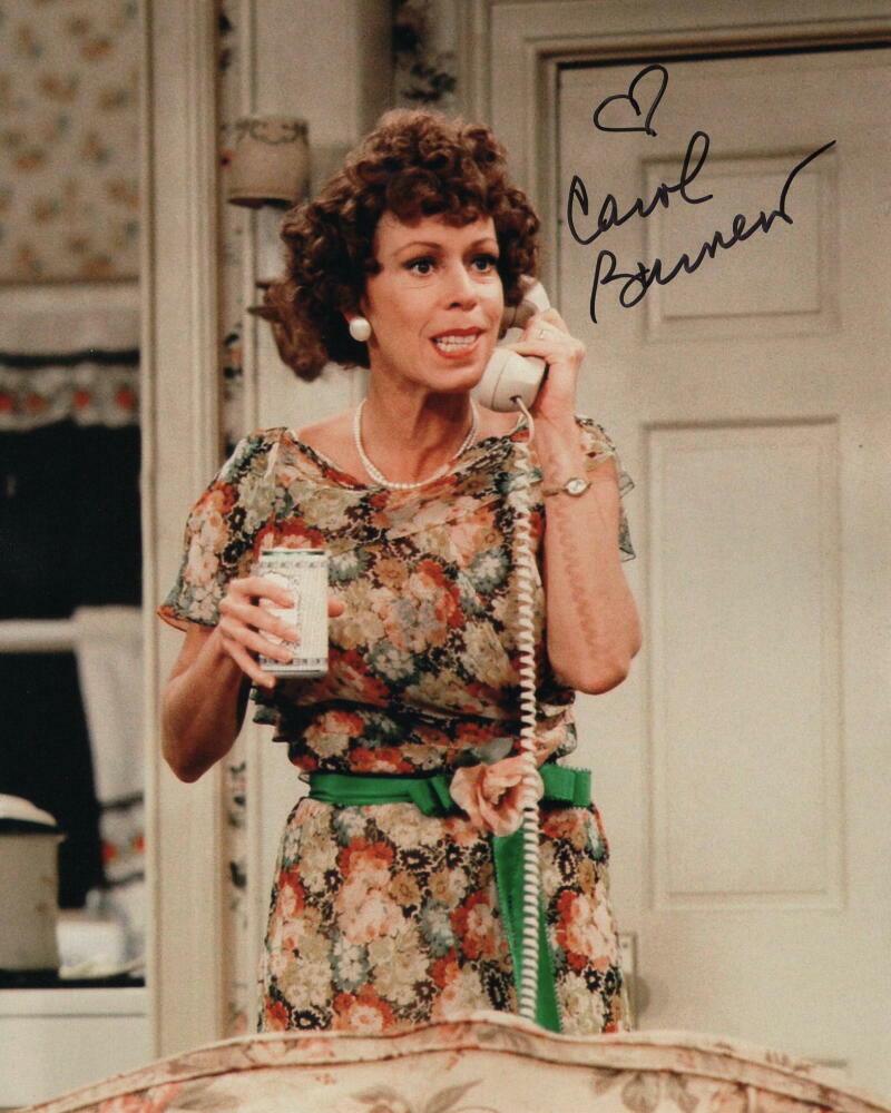 CAROL BURNETT SIGNED AUTOGRAPH 8X10 Photo Poster painting - COMEDY LEGEND, TOY STORY 4, RARE!