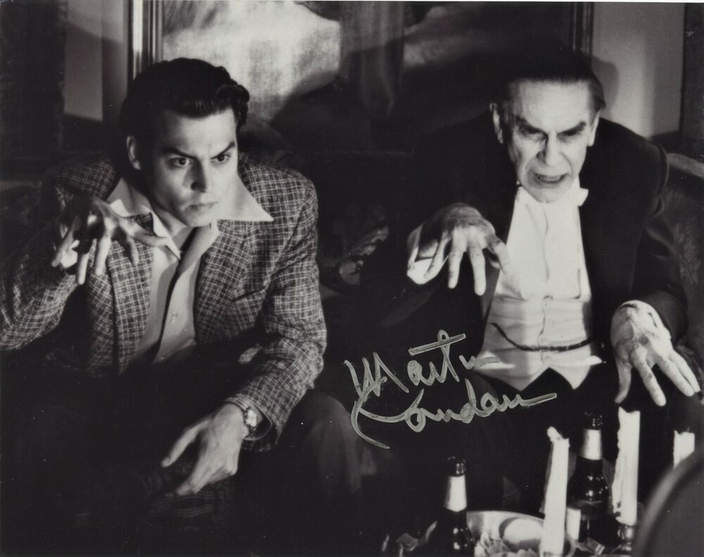 MARTIN LANDAU Signed Photo Poster painting - Ed Wood