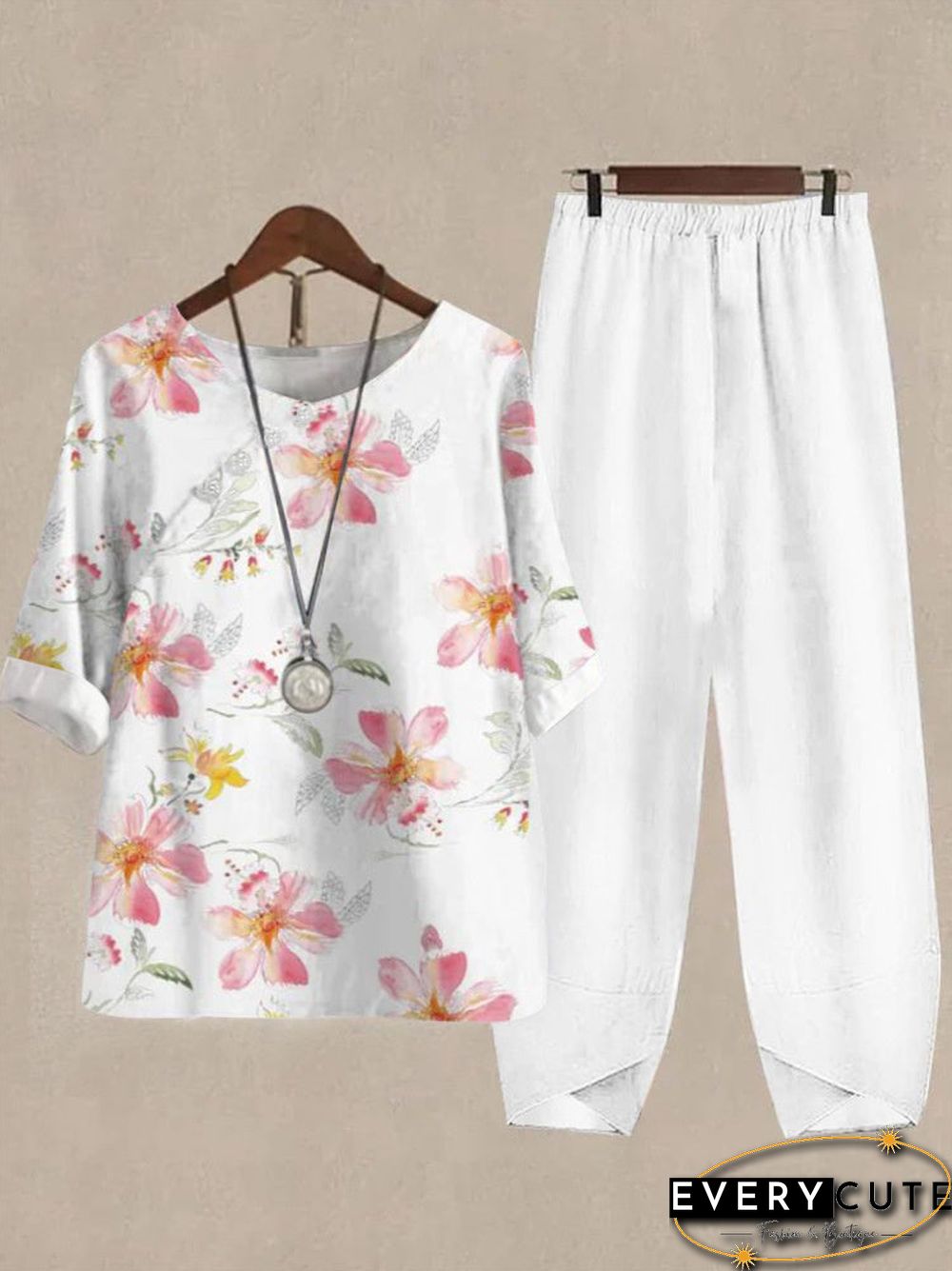 Women's Floral Printed Half Sleeve Scoop Neck Two-Pieced Sets