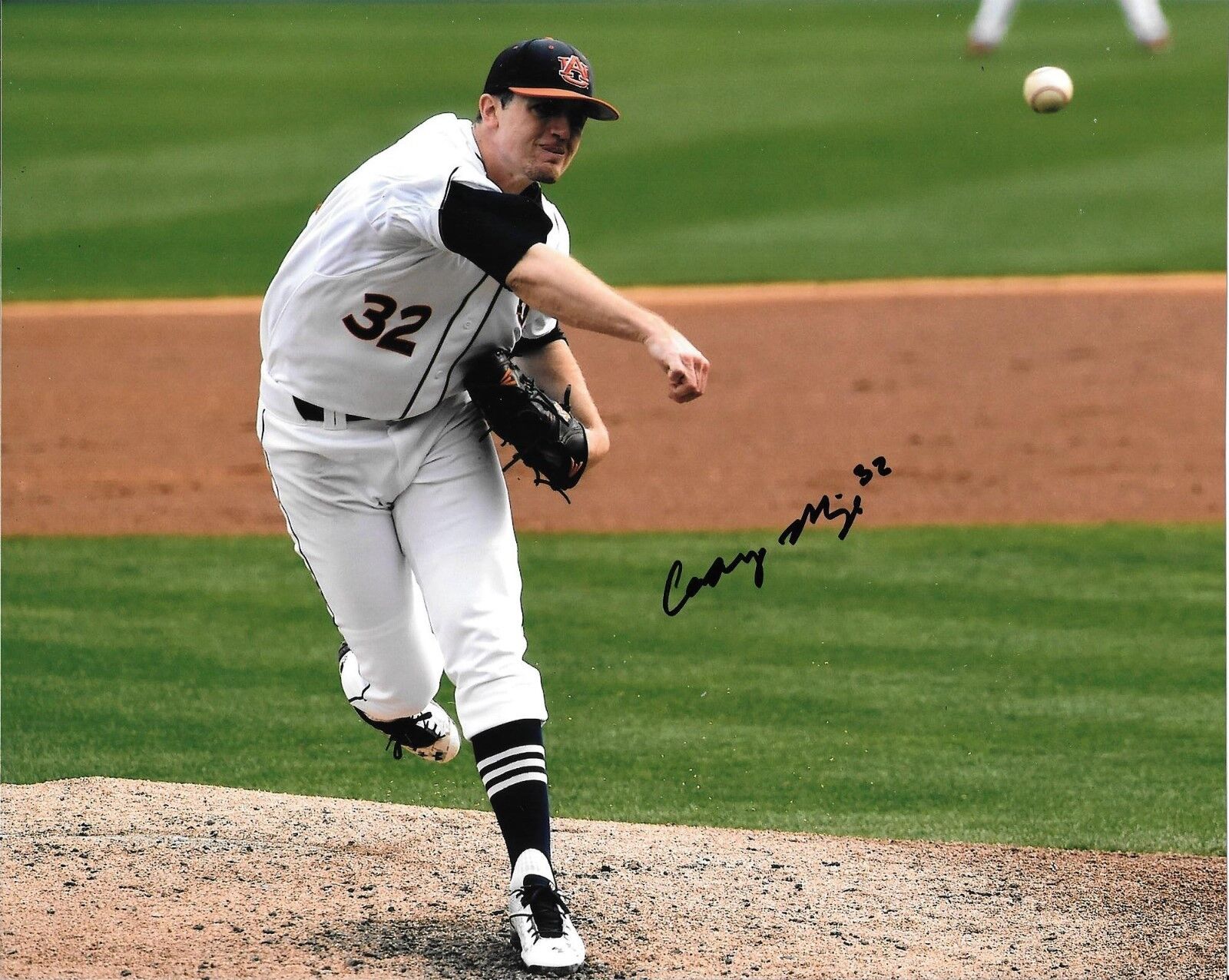 CASEY MIZE HAND SIGNED AUBURN TIGERS 8X10 Photo Poster painting W/COA