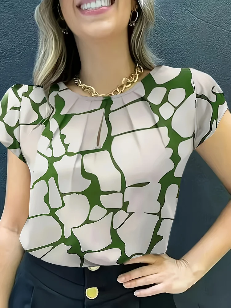Women's Chic Geometric Print Pleated Blouse - Short Sleeve, Round Neck, Lightweight Polyester Shirt For Spring/Summer, Green & White Abstract Design, Casual Yet Elegant Styl