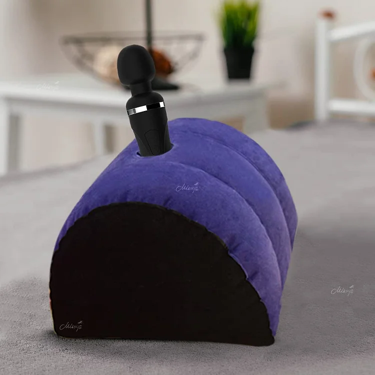Half Moon Pillow For Coupe